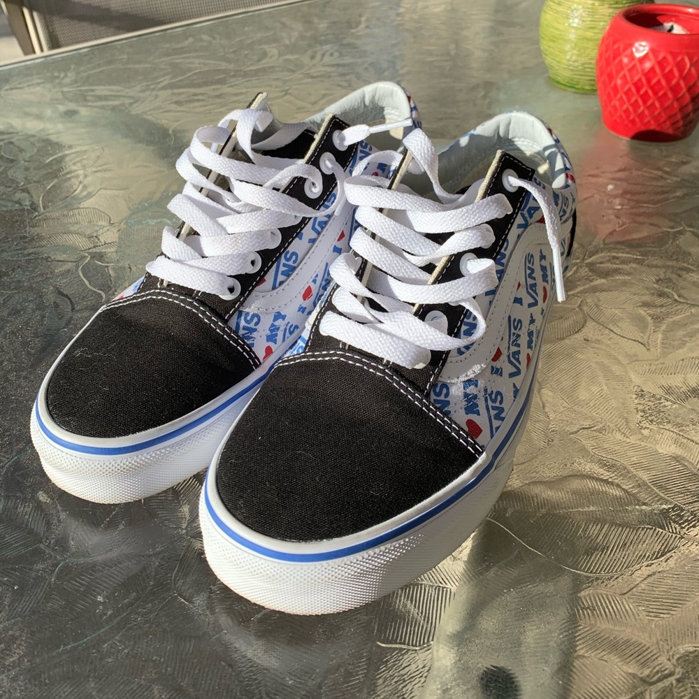 Vans Old School I Heart Vans Print. Size 7